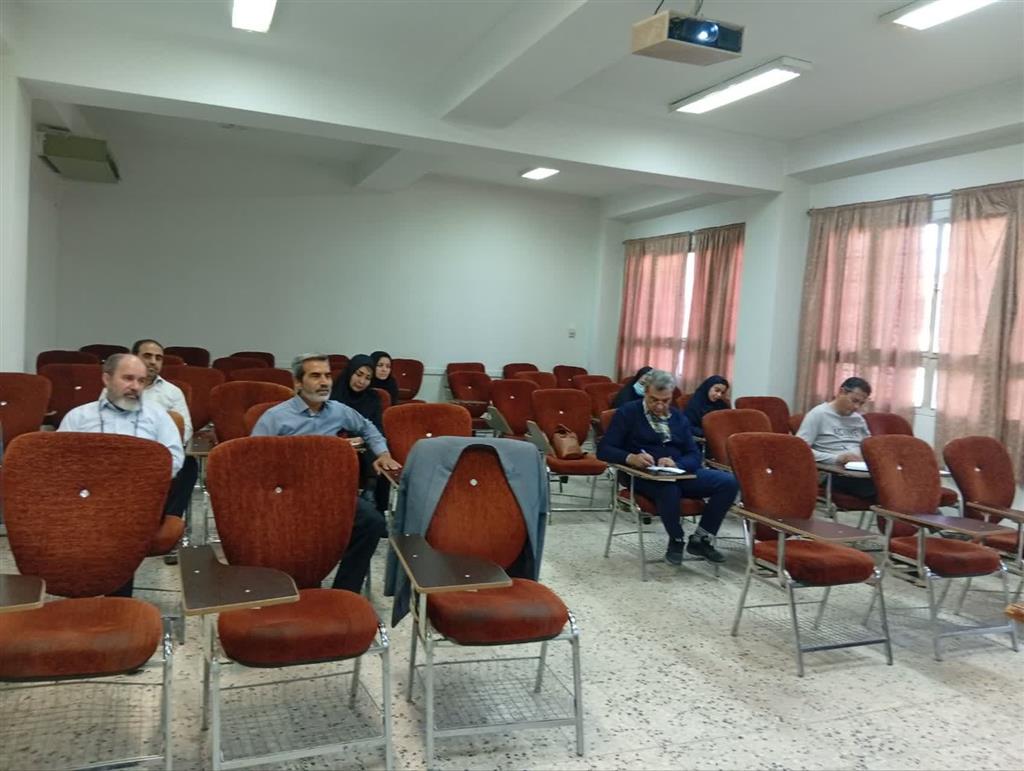 «آشنایی با نرم ‌افزار متلب»