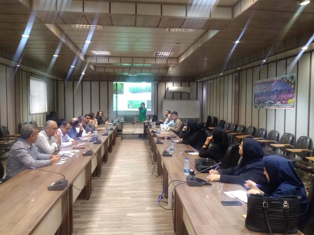 آشنایی با روشهای توسعه مكانیزاسیون باغبانی و ماشینهای نوین و الگویی بخش باغبانی