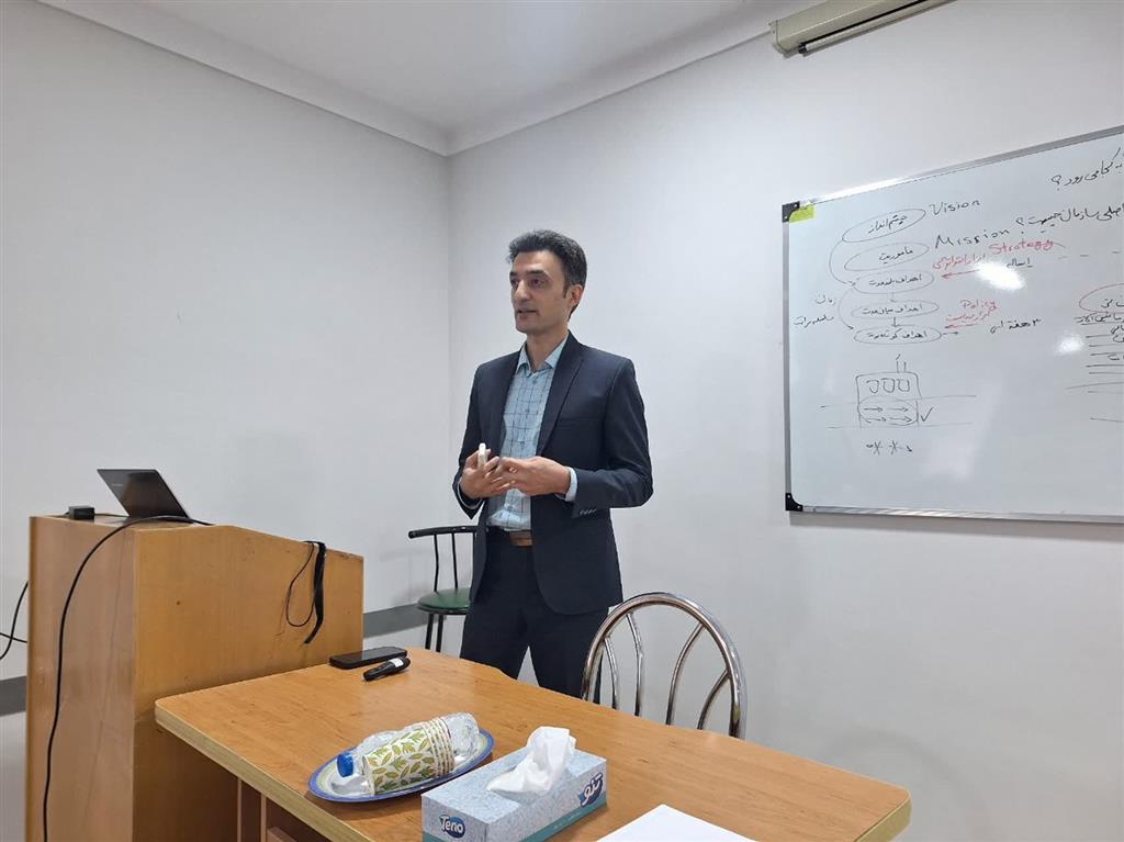 برگزاری دوره آموزشی « آشنایی با برنامه ریزی استراتژیك منابع انسانی»
