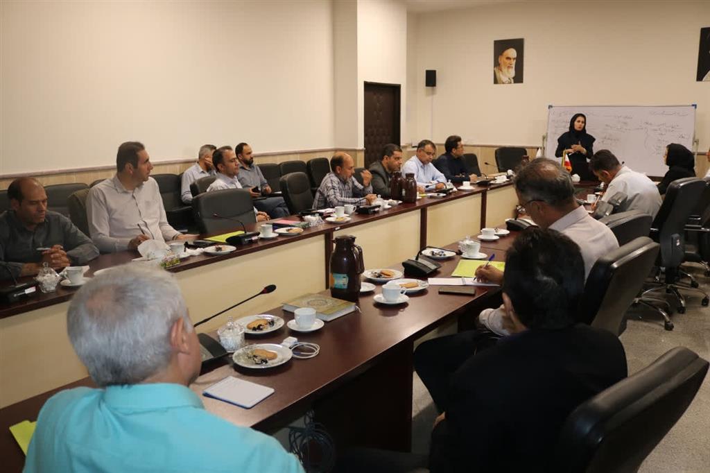 برگزاری دوره آموزشی « آشنایی با اصول و مقررات تنظیم مفاد انواع قراردادها »